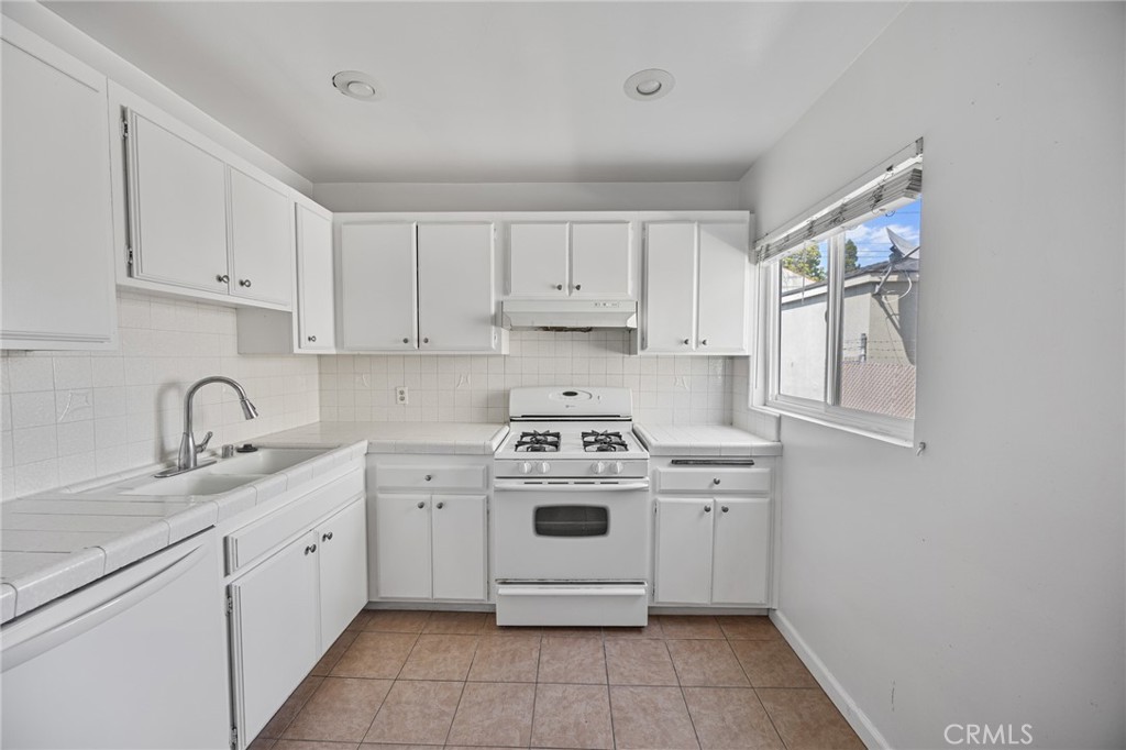 1629 E Maple Property Photo 15