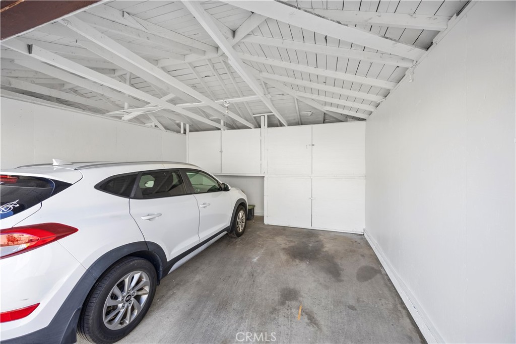 1629 E Maple Property Photo 26