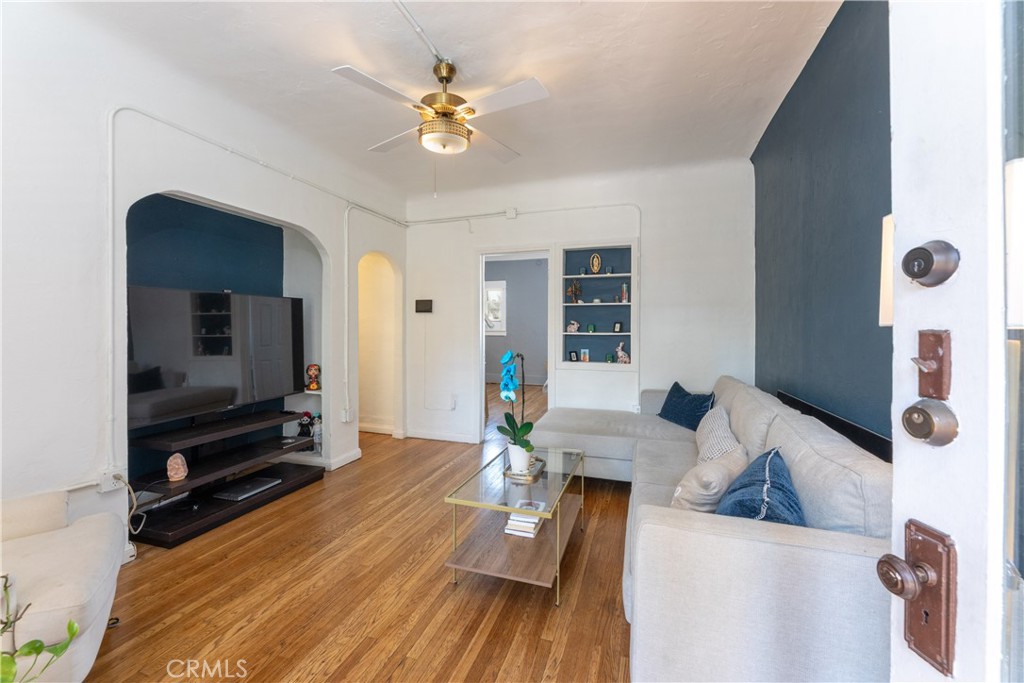 800 Pacific Avenue 305 Property Photo 2