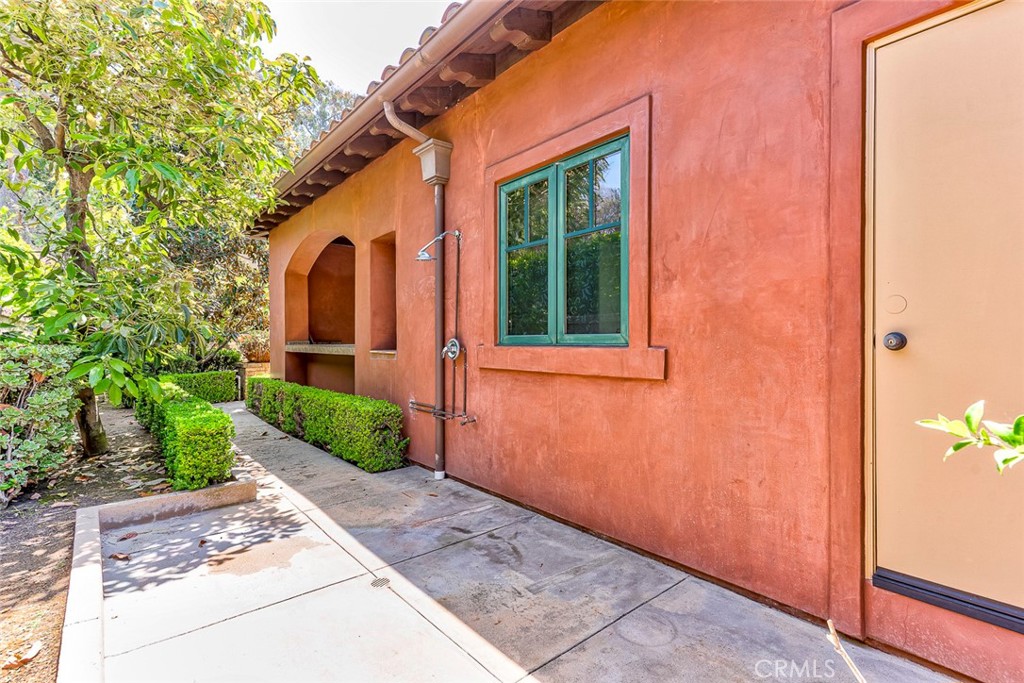 2310 Morelia Property Photo 5