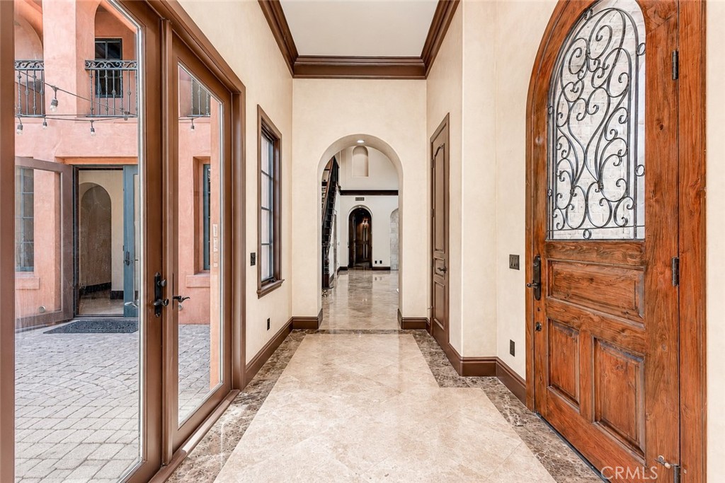 2310 Morelia Property Photo 7