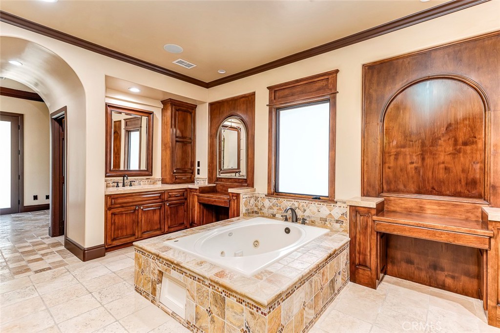 2310 Morelia Property Photo 10