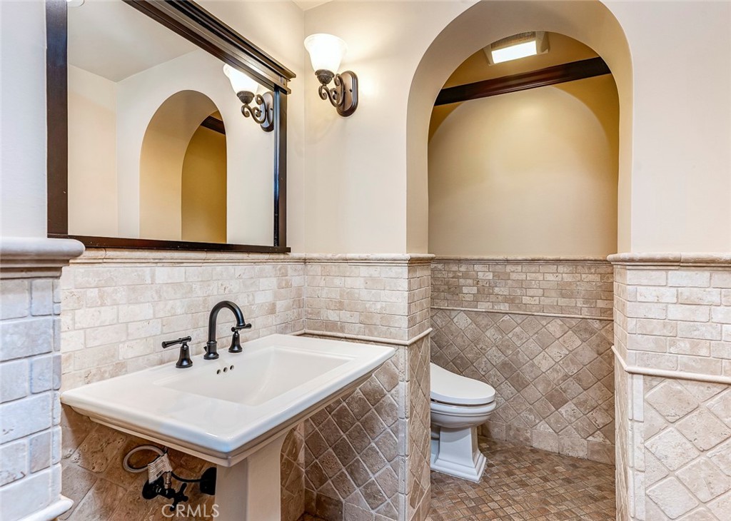 2310 Morelia Property Photo 25