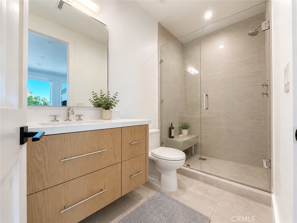 5100 Libbit Property Photo 23