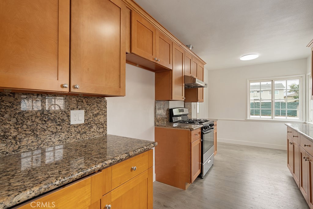 11583 Embree Property Photo 8