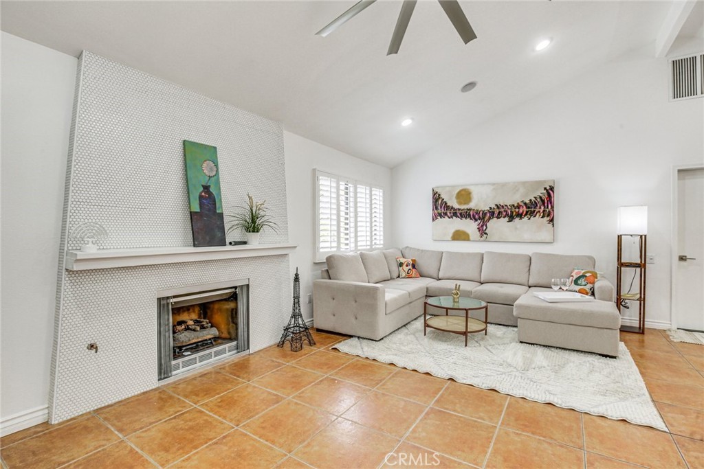 1123 E El Cid Property Photo 9