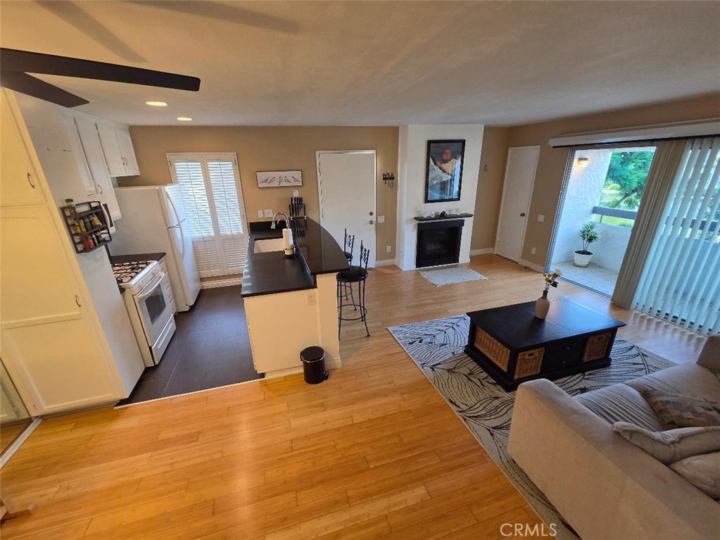 2867 S Fairview F Property Photo 9