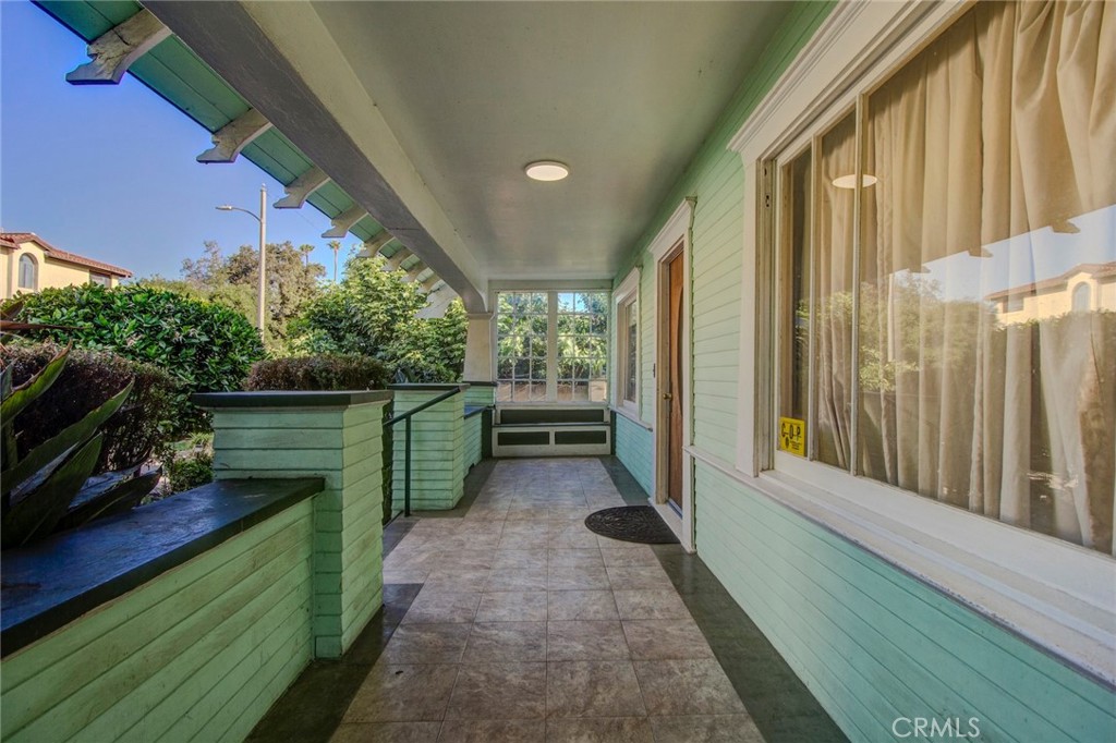 306 S Birch Property Photo 3