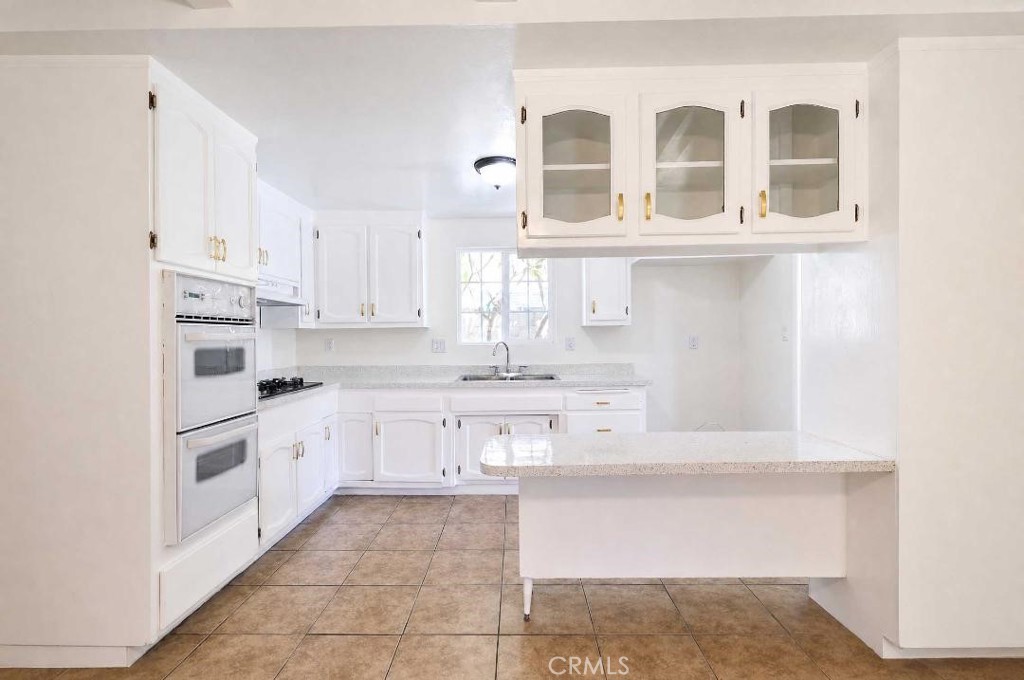2813 W Brook Property Photo 5