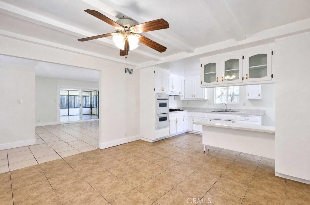 2813 W Brook Property Photo 8