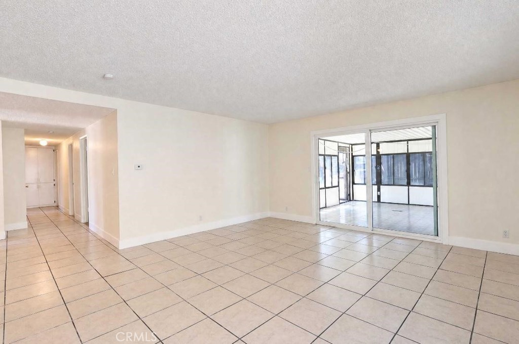 2813 W Brook Property Photo 11