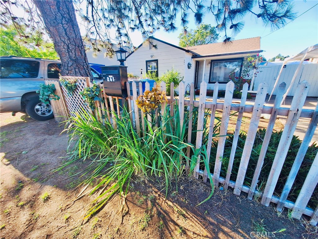 241 Barham Avenue Property Photo 2