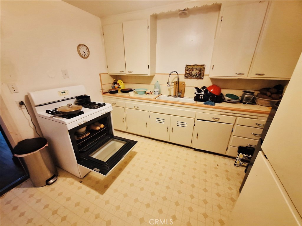 241 Barham Avenue Property Photo 5