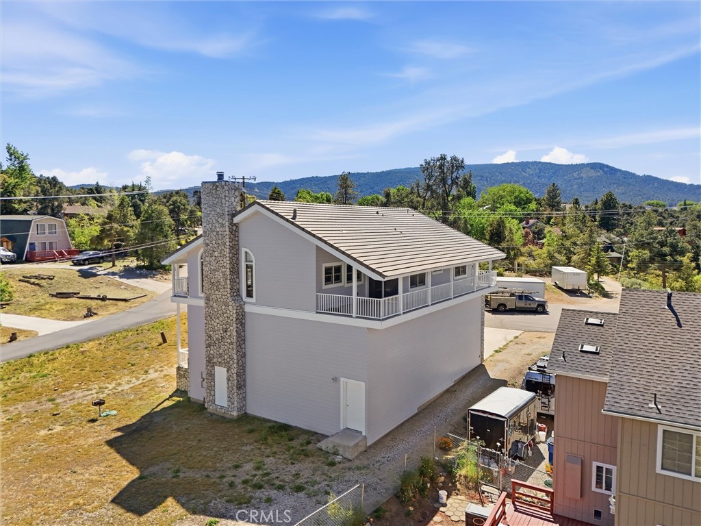 8905 Deer Trail Property Photo 4