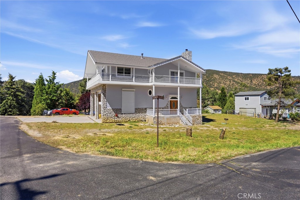 8905 Deer Trail Property Photo 6