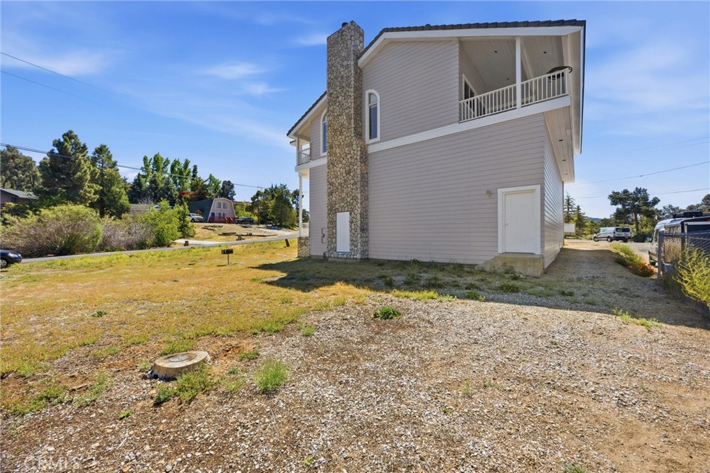 8905 Deer Trail Property Photo 8