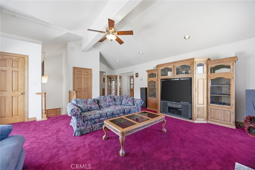 8905 Deer Trail Property Photo 21