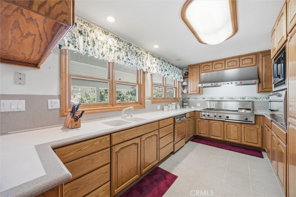 8905 Deer Trail Property Photo 26