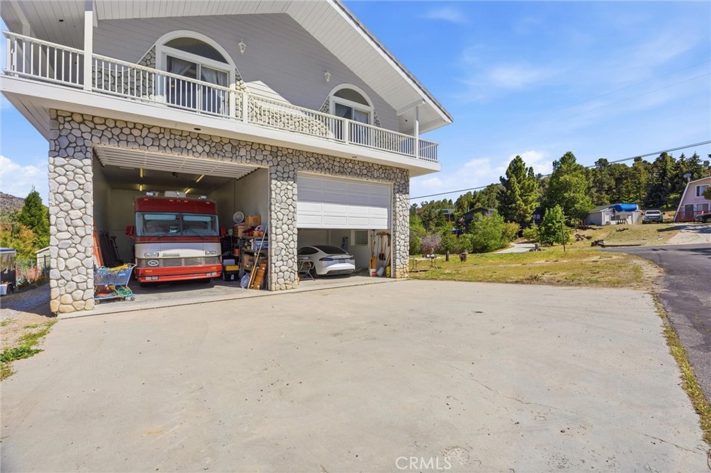 8905 Deer Trail Property Photo 42