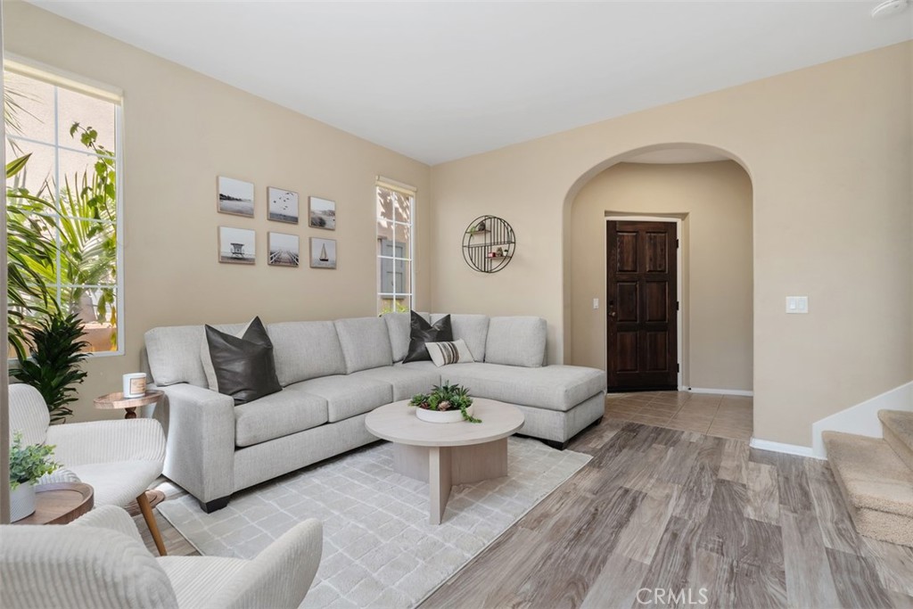 80 Great Lawn Property Photo 6