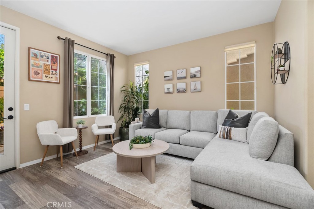 80 Great Lawn Property Photo 9