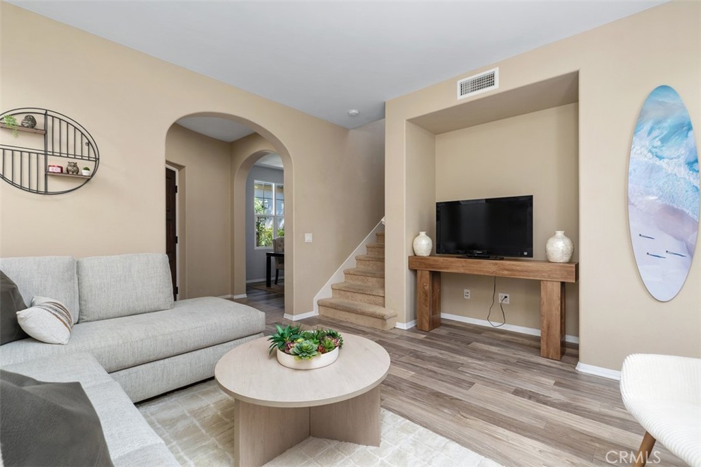 80 Great Lawn Property Photo 12