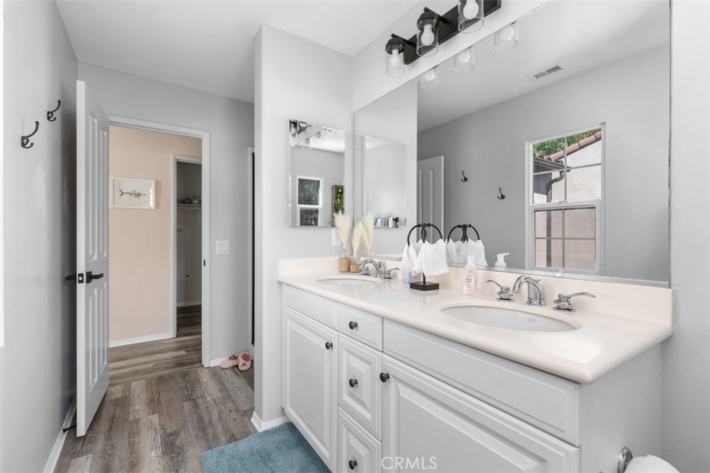 80 Great Lawn Property Photo 22