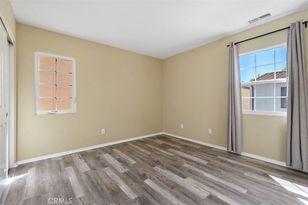 80 Great Lawn Property Photo 28