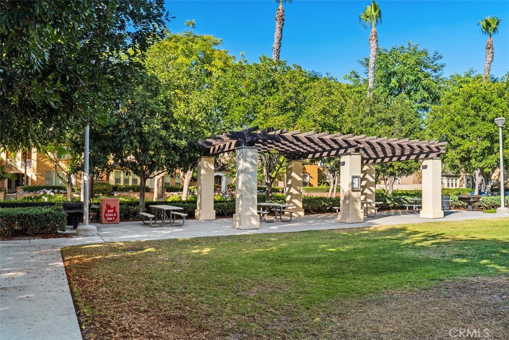 80 Great Lawn Property Photo 40