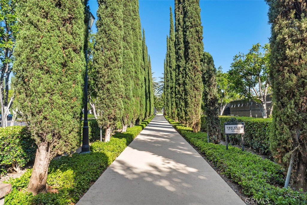 80 Great Lawn Property Photo 42