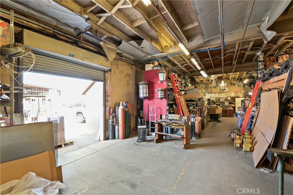 623 Young Street Property Photo 4
