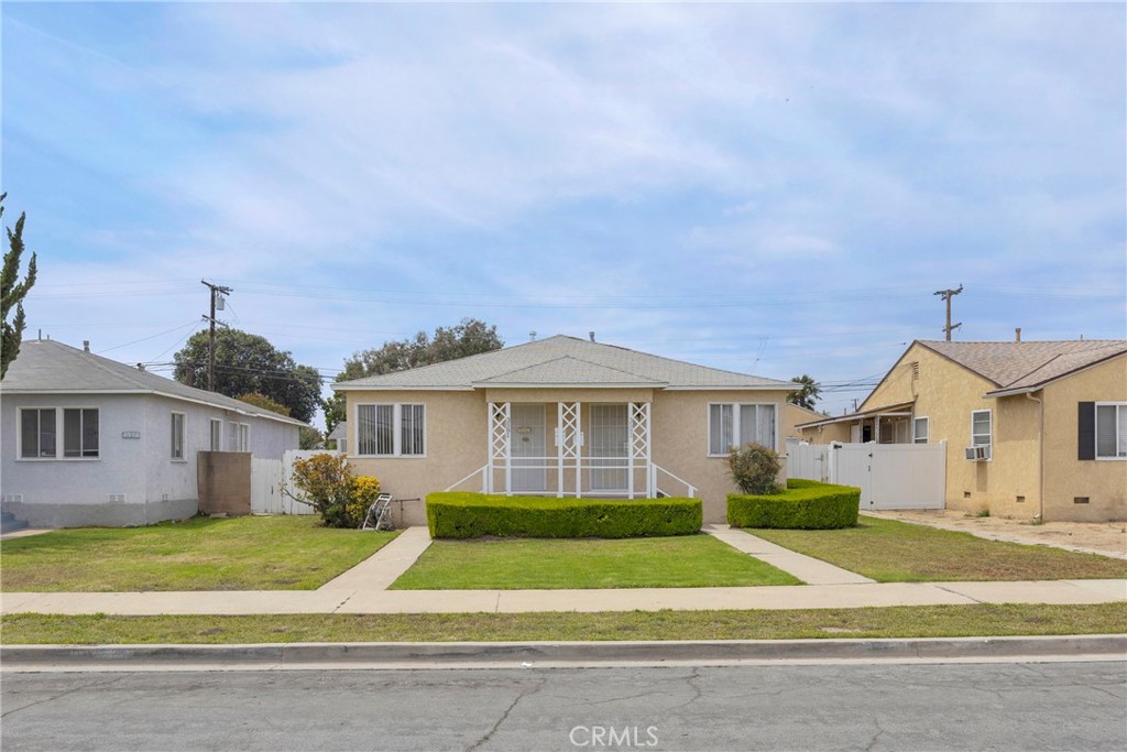 3581 Cherry Property Photo 1