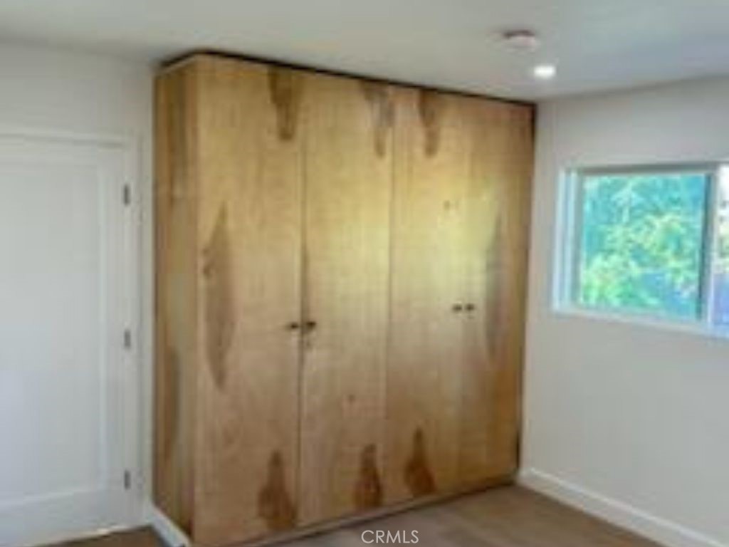 2714 Queen Property Photo 8