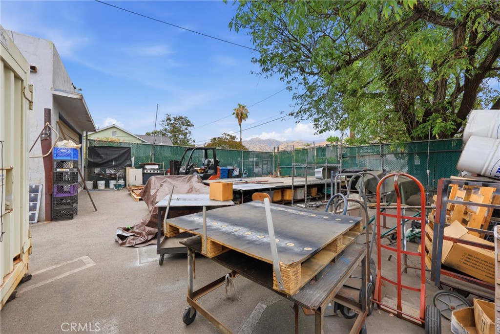 7508 San Fernando Road Property Photo 14