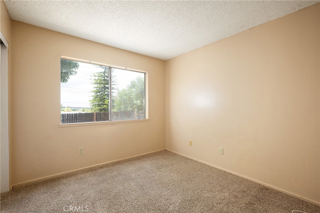 1589 Camelot Property Photo 15