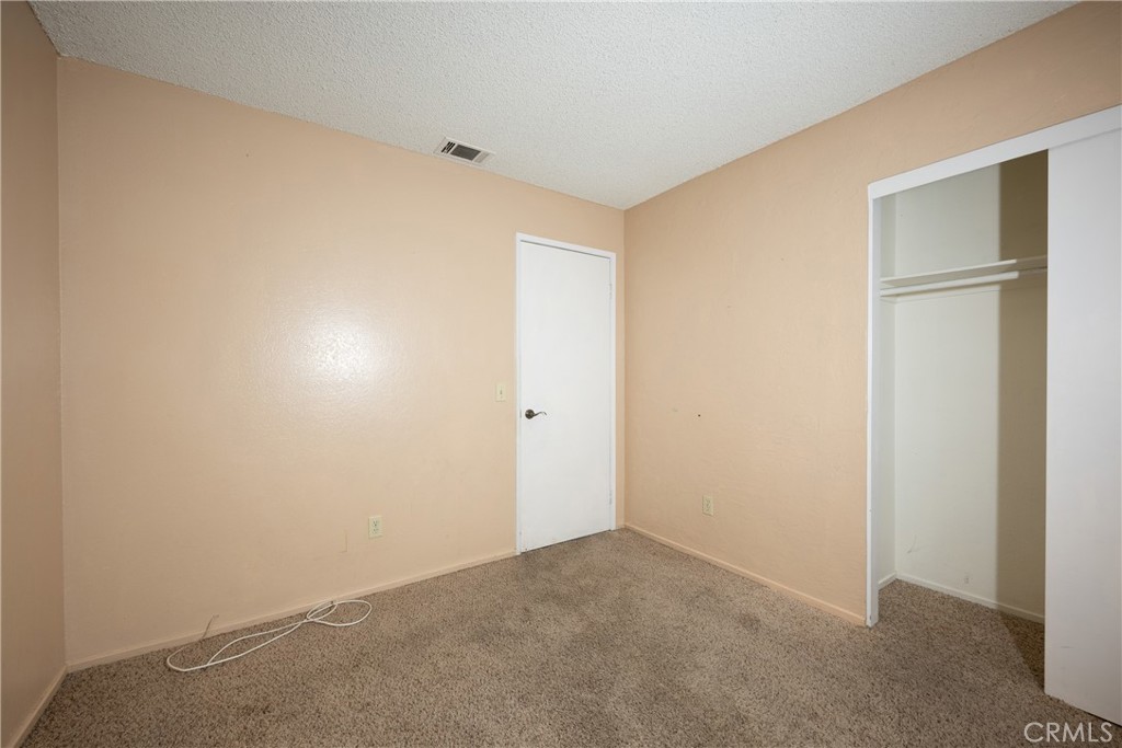 1589 Camelot Property Photo 16