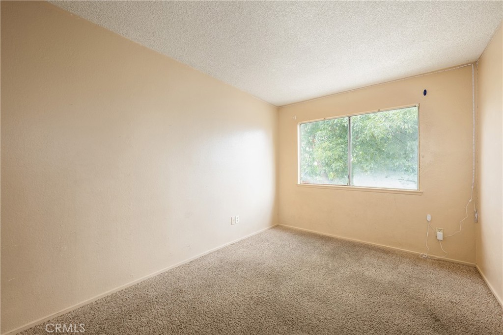 1589 Camelot Property Photo 20