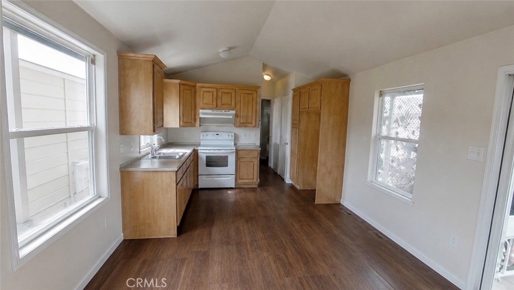 43 Riversea Property Photo 3