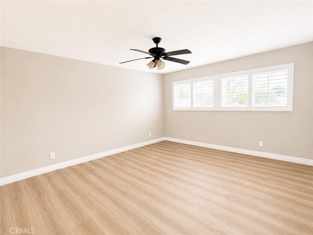 1118 W Orange Property Photo 12