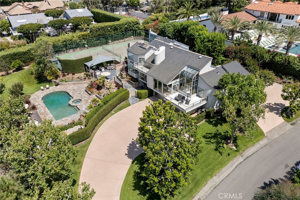 130 S Leola Way Property Photo