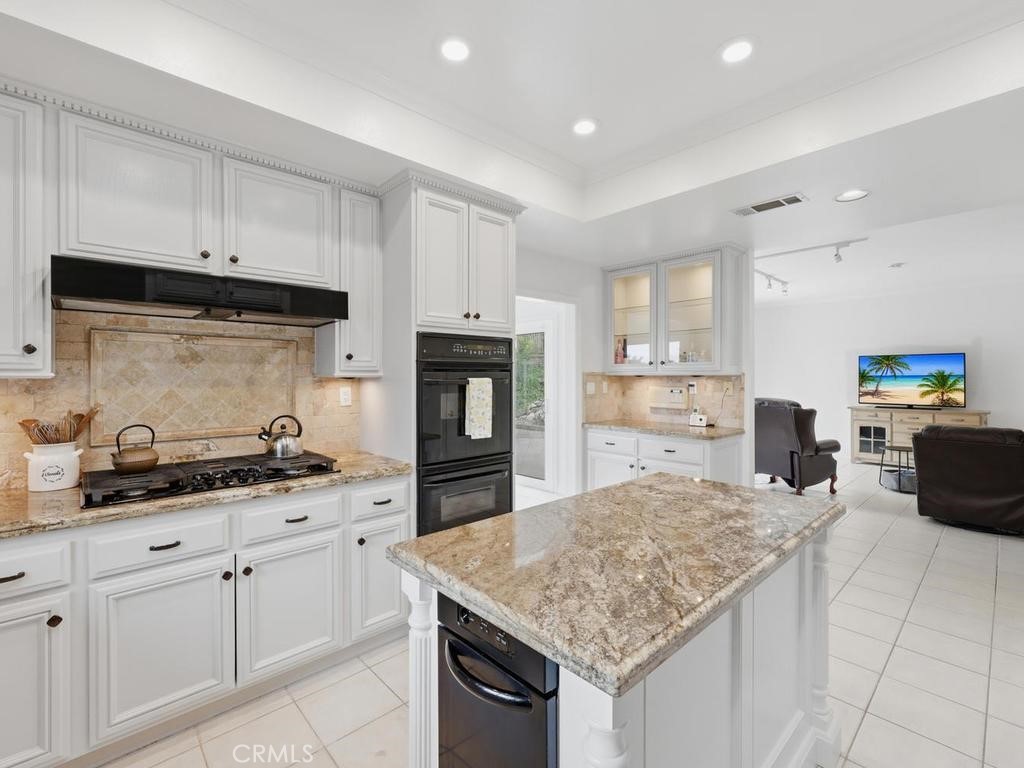 29352 Clipper Way Property Photo 11