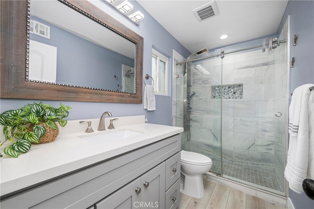 215 Knoxville Avenue Property Photo 38
