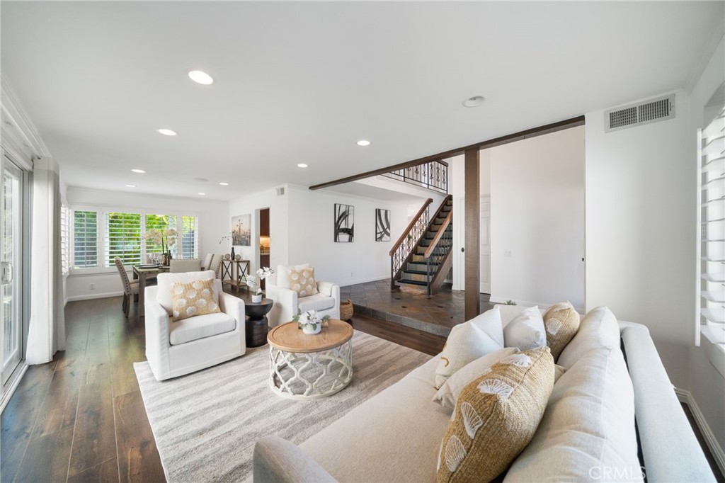 26482 Via Lara Property Photo 3