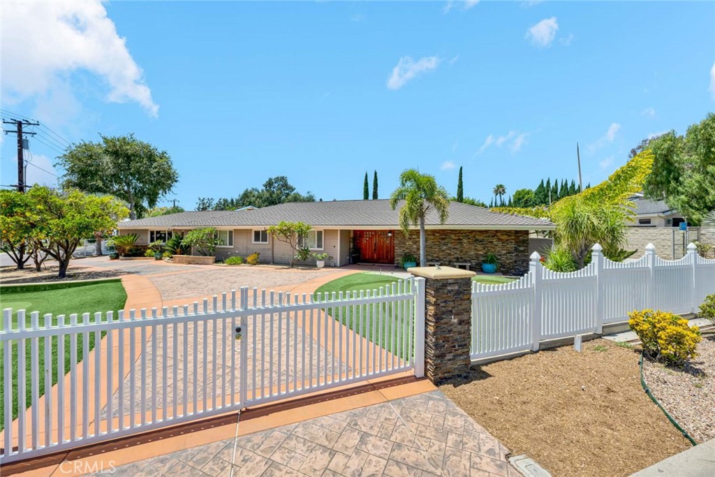 18381 Serrano Property Photo 1