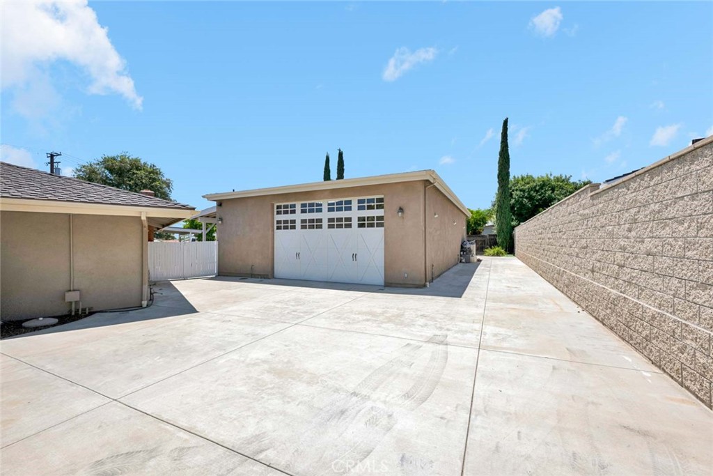 18381 Serrano Property Photo 4
