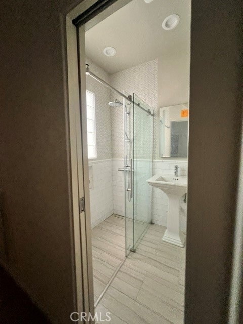 3220 E 2nd B Property Photo 11
