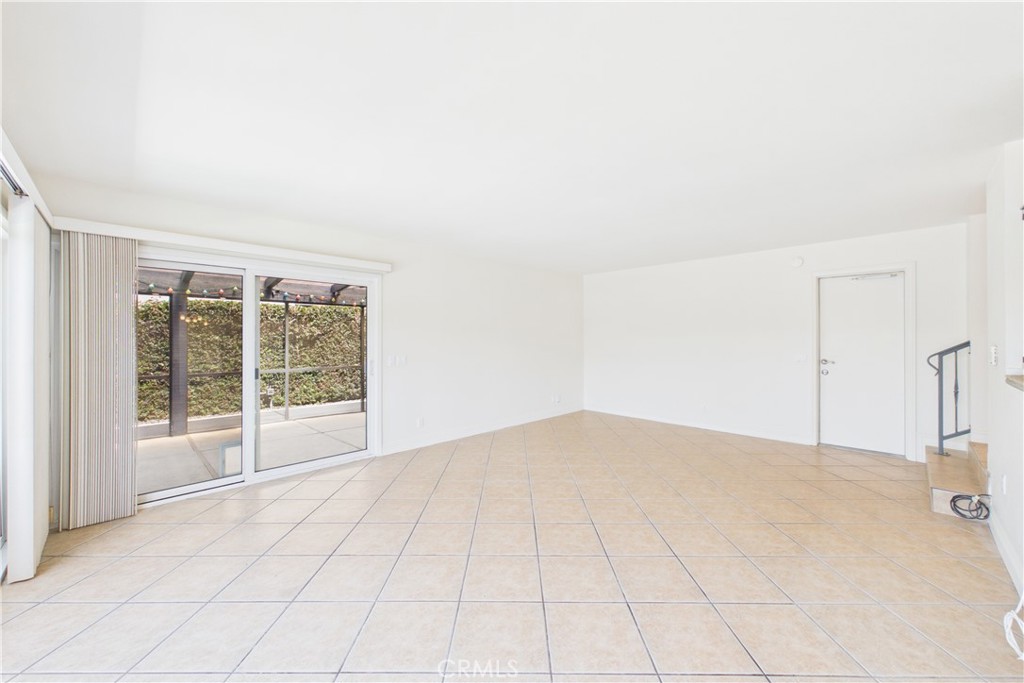 5089 Saratoga Avenue Property Photo 23