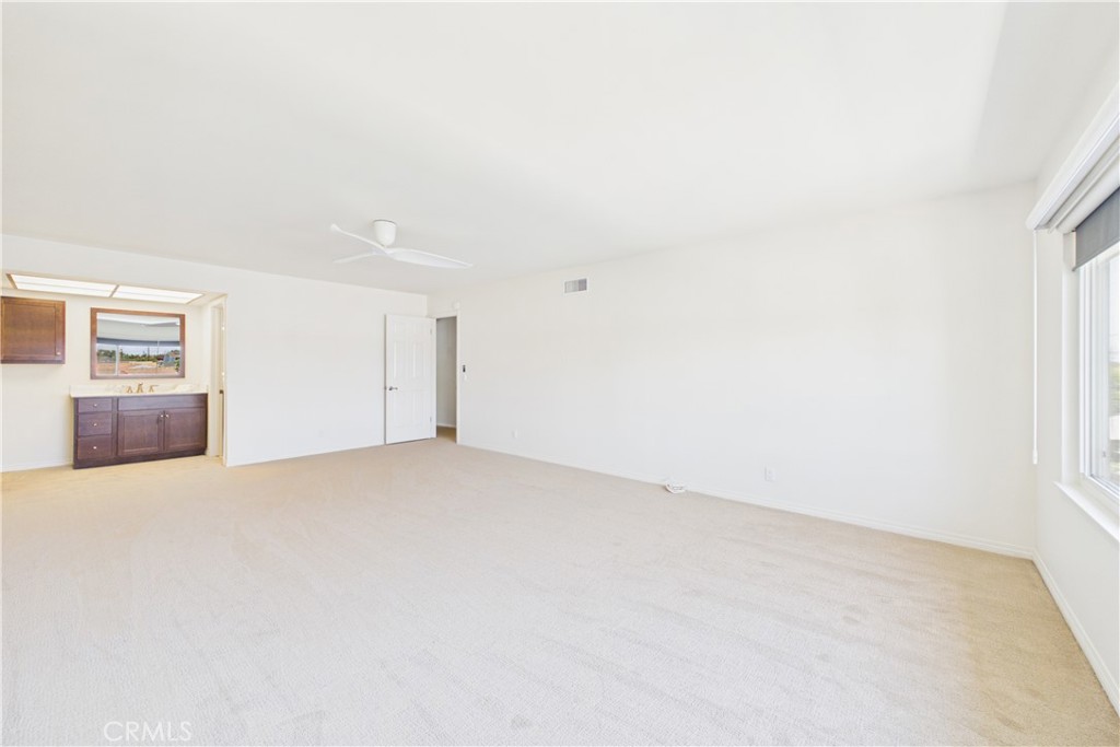 5089 Saratoga Avenue Property Photo 31