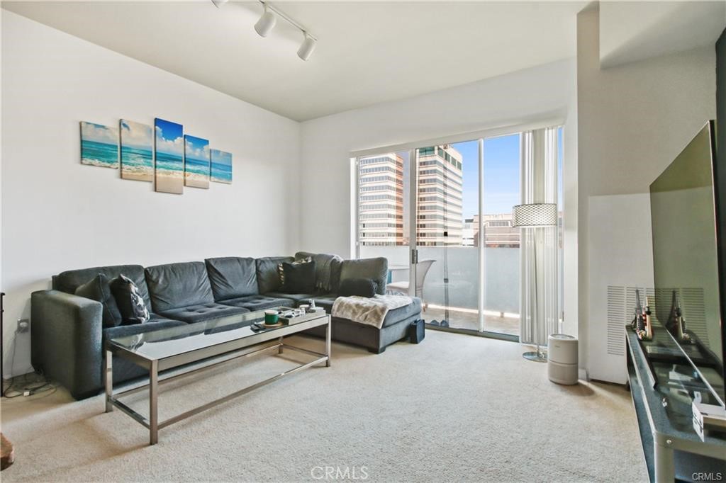 388 E Ocean Boulevard 1412 Property Photo 1