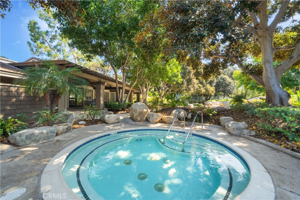 181 Streamwood Property Photo 25